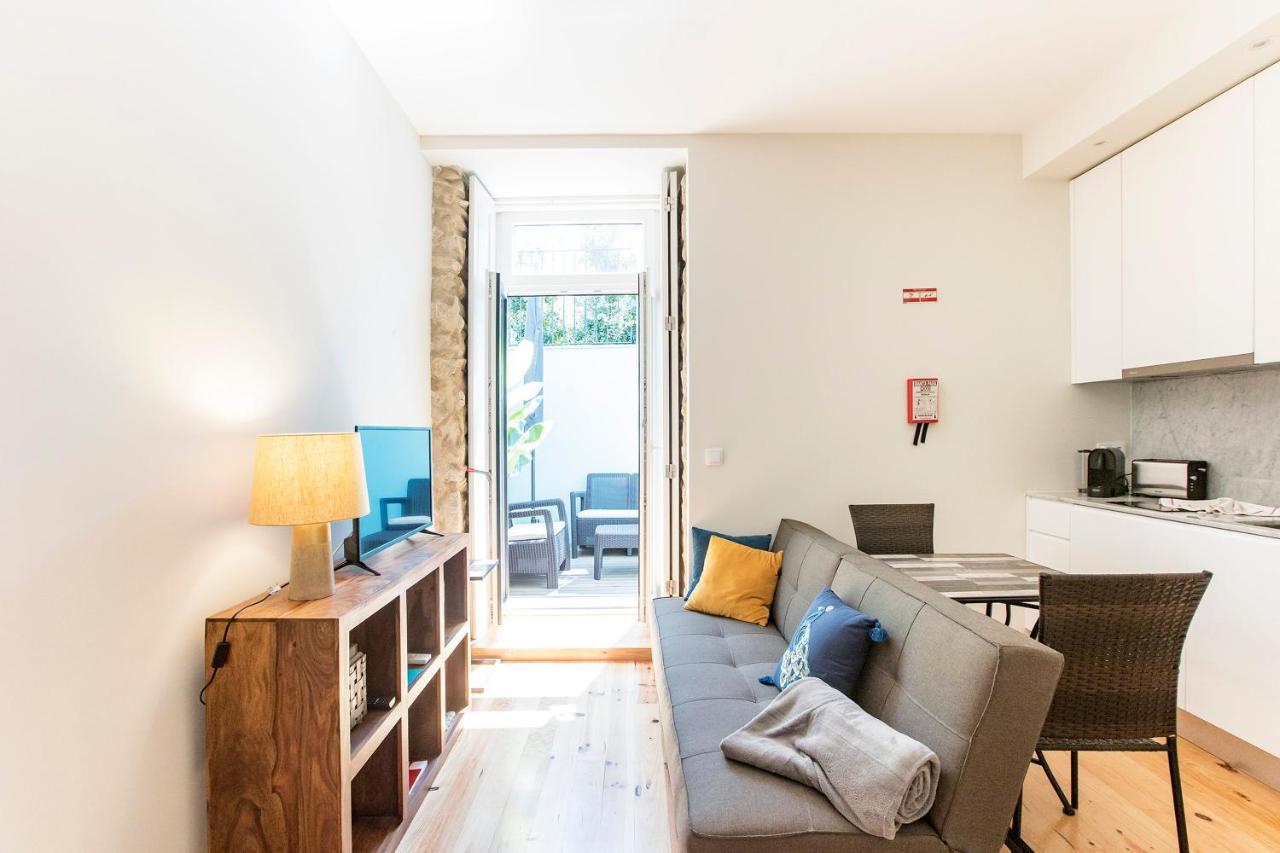 Central Studio W/ Pool, Ac & Patio By Lovelystay 포르투 외부 사진